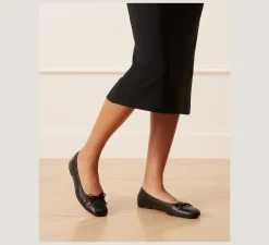 Outlet CHANGE LOCATION The Work Essentials Edit|Flats & Loafers
